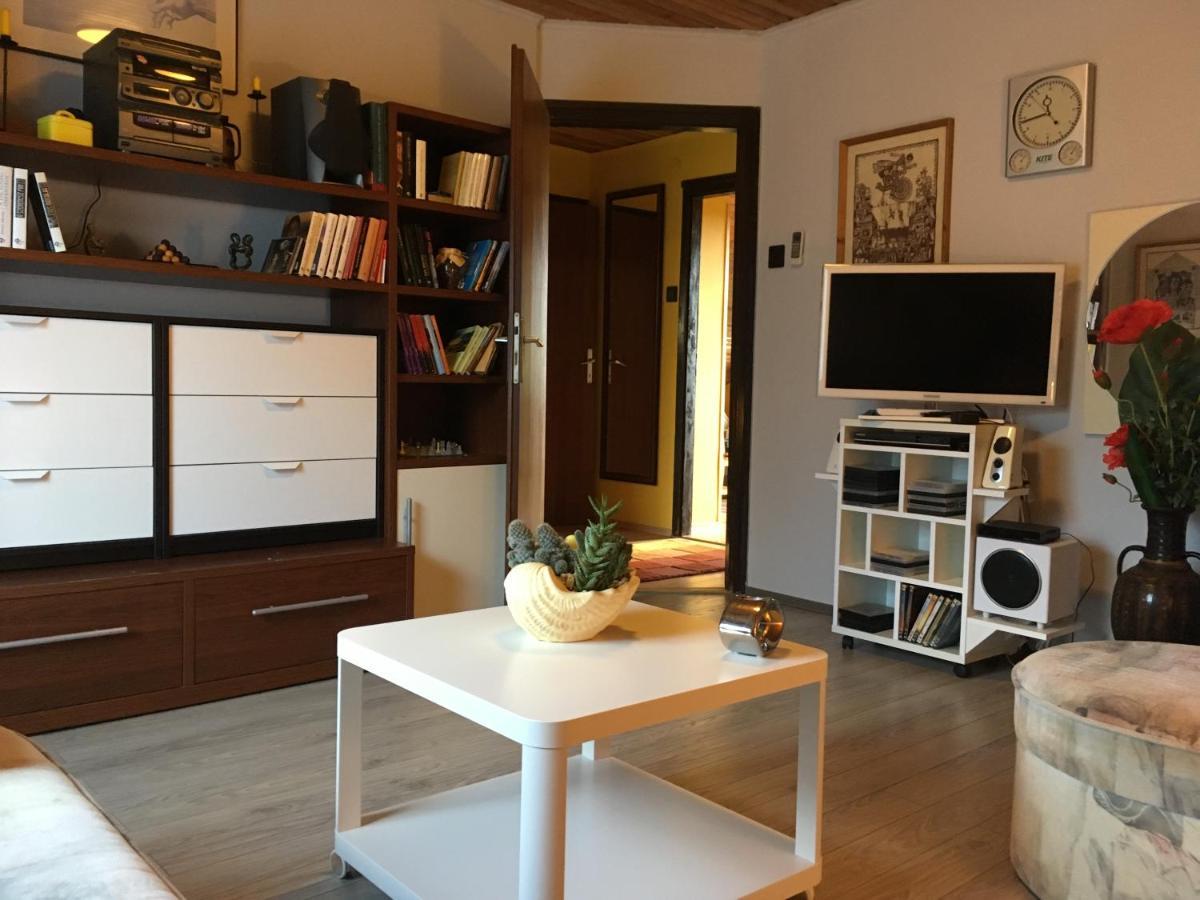 Aktiv Pihenes Apartman Révfülöp Exterior foto